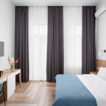 Mariinsky Boutique Hotel バトゥーミ エクステリア 写真